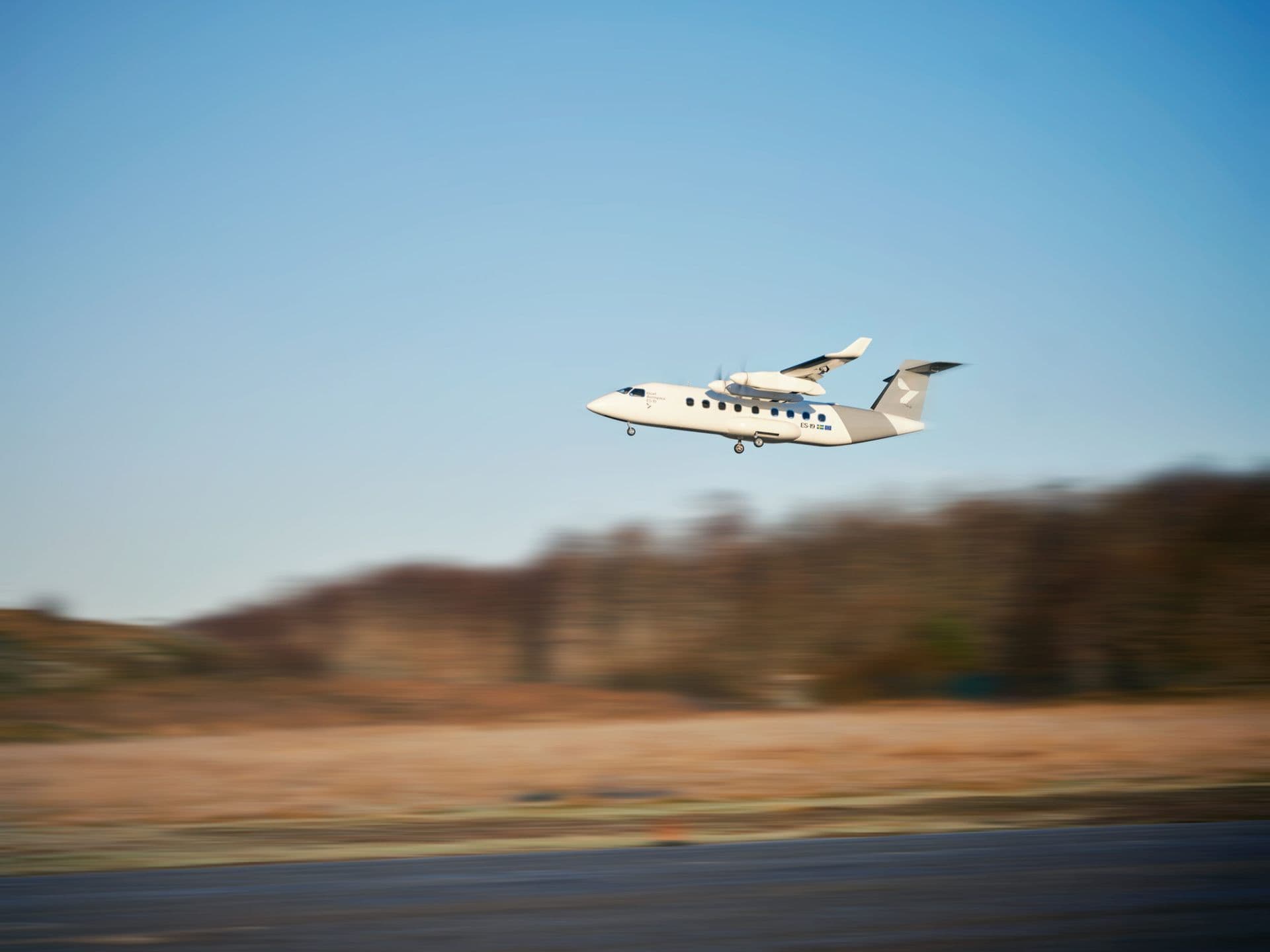 Successful first subscale test flight for Heart ES-19 electric aircraft
